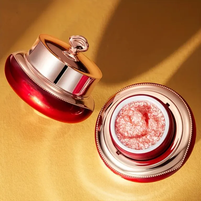 LOVILDS™ Blood Moisturizing Essence Cream - Lazy Cream, Natural Tint, Suitable for All Skin Types 1 LOVILDS™ Blood Moisturizing Essence Cream - Lazy Cream, Natural Tint, Suitable for All Skin Types